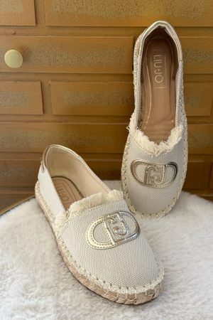 L'espadrille femme crème de la Marque Liu JO sera la chaussure idéale pour cet été.